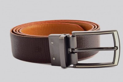 The Ultimate Guide: How to Choose & Style Men Belts