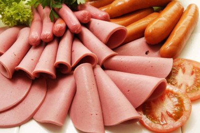 Is It Safe To Eat Deli Meat During Pregnancy?