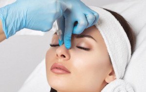 عملية تجميل الأنف في الرياض: أبرز فوائد العملية ومميزاتها الجمالية